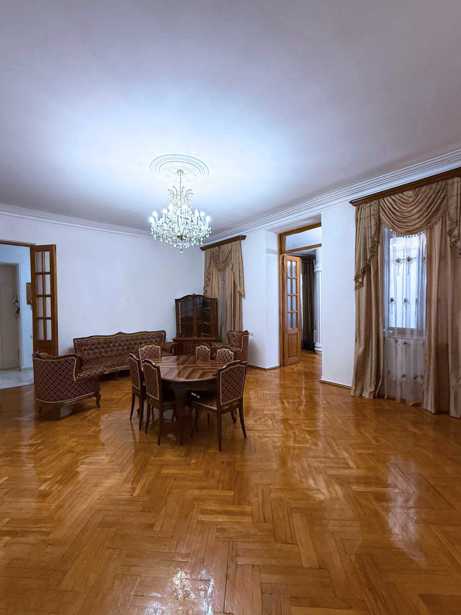 Квартира с 4 спальнями в Сололаки — 3