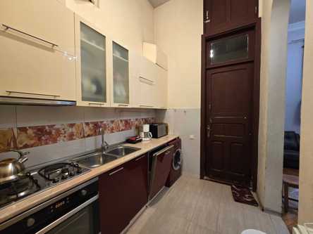 Квартира с 3 спальнями в Tbilisi — 3