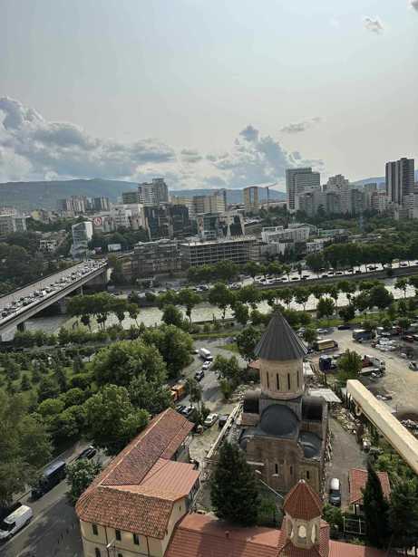 Квартира с 2 спальнями в Tbilisi — 6