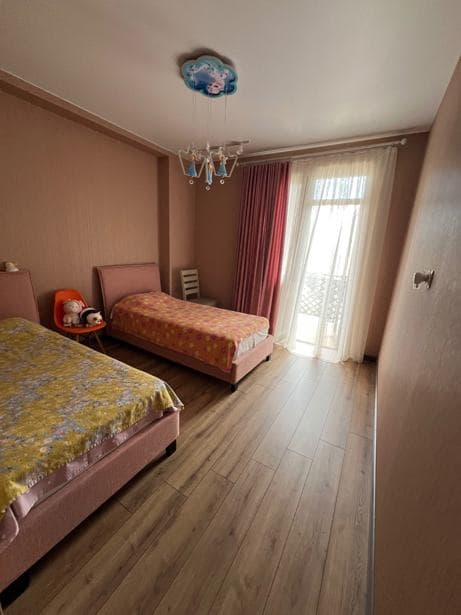 Квартира с 3 спальнями в Батуми — 10