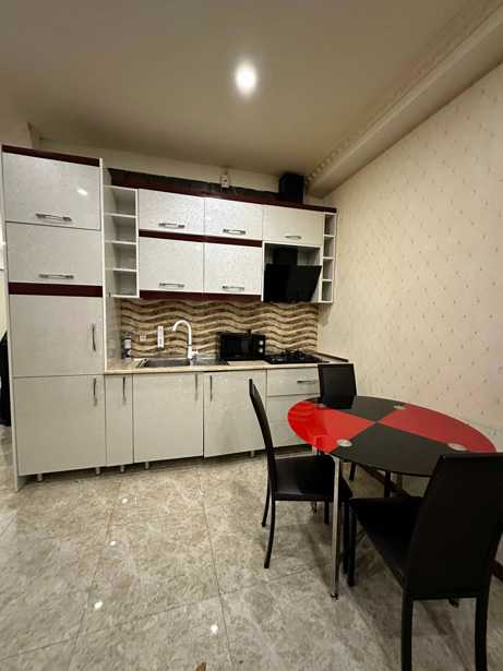 Квартира с 1 спальней в Tbilisi — 2