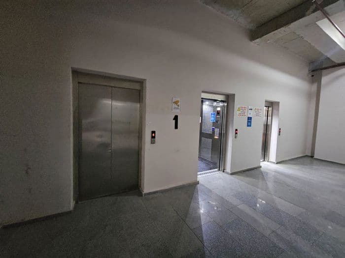 Квартира с 1 спальней в Tbilisi — 13