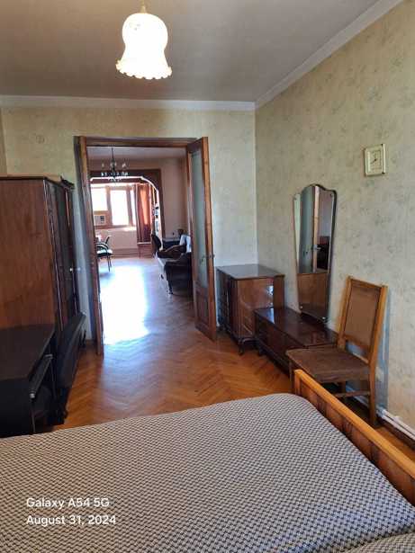 Квартира с 1 спальней в Сабуртало — 1