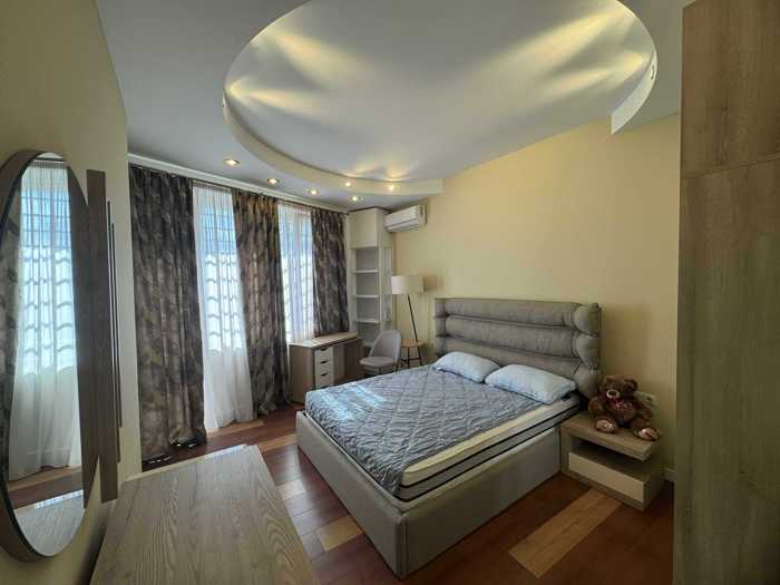 Квартира с 3 спальнями в Tbilisi — 7