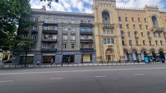 Квартира с 2 спальнями в Tbilisi — 1