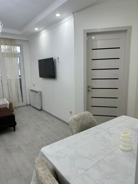 Квартира с 1 спальней в Батуми — 3