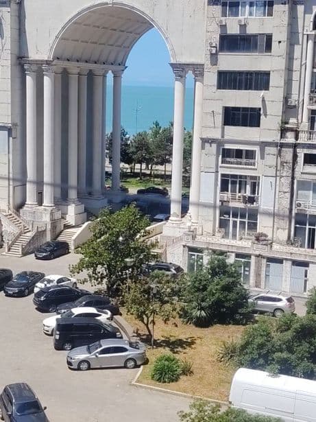 Квартира с 2 спальнями в Батуми — 12