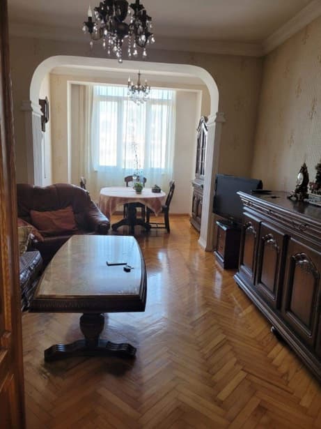 Квартира с 2 спальнями в Батуми — 2
