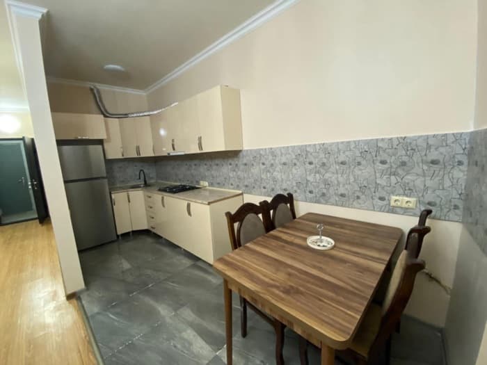 Квартира с 2 спальнями в Батуми — 3