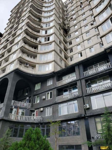 Квартира с 2 спальнями в Сабуртало — 1