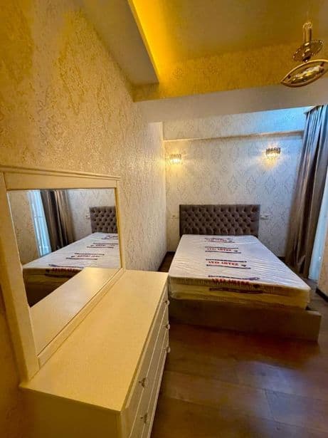 Квартира с 4 спальнями в Tbilisi — 11