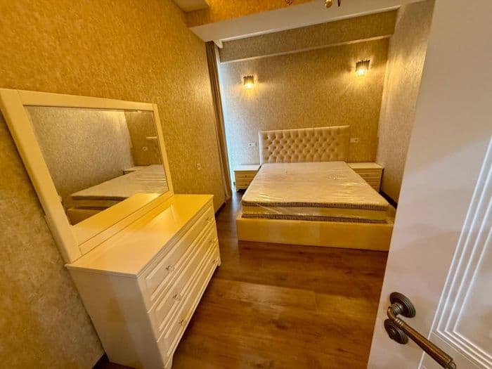 Квартира с 4 спальнями в Tbilisi — 12