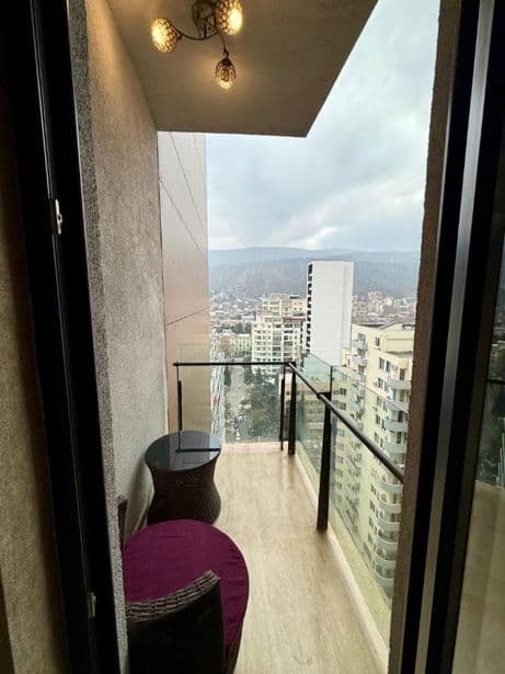 Квартира с 4 спальнями в Tbilisi — 5