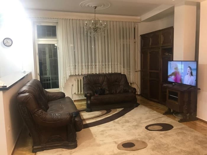 Квартира с 3 спальнями в Батуми — 13