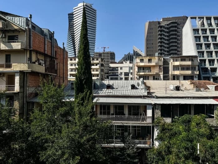 Квартира с 2 спальнями в Tbilisi — 13