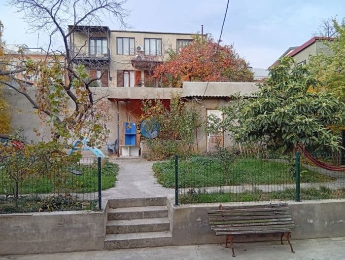 Квартира с 3 спальнями в Tbilisi — 3