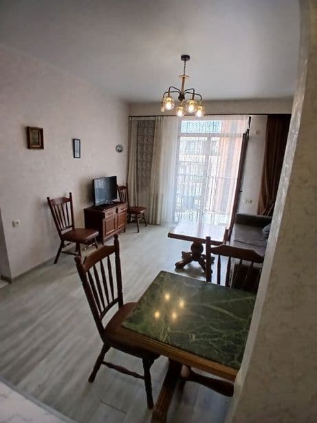 Квартира с 1 спальней в Tbilisi — 2