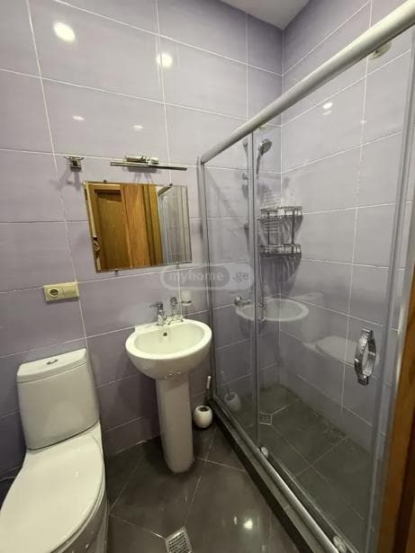 Квартира с 3 спальнями в Tbilisi — 10