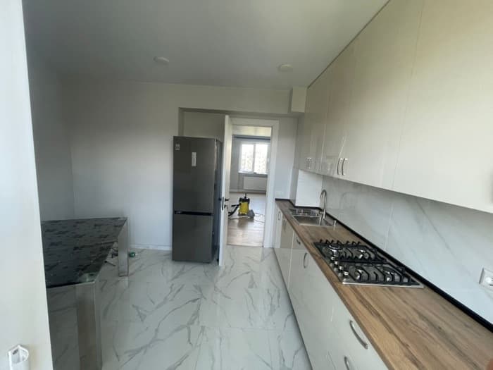 Квартира с 3 спальнями в Tbilisi — 6