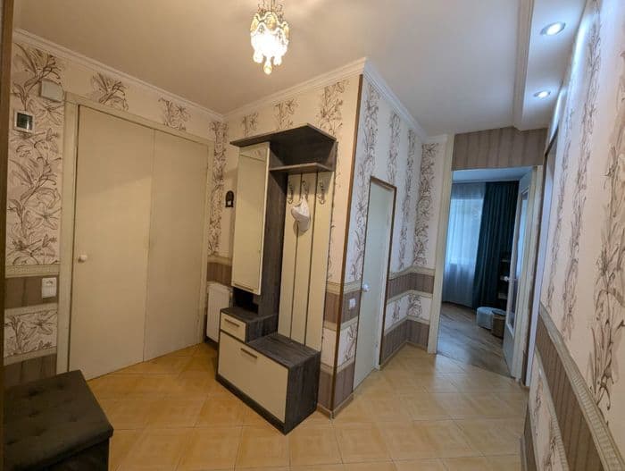Квартира с 3 спальнями в Варкетили — 1