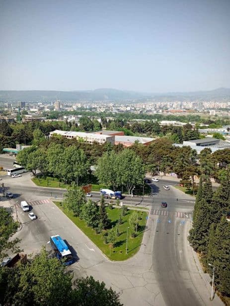 Квартира с 1 спальней в Глдани