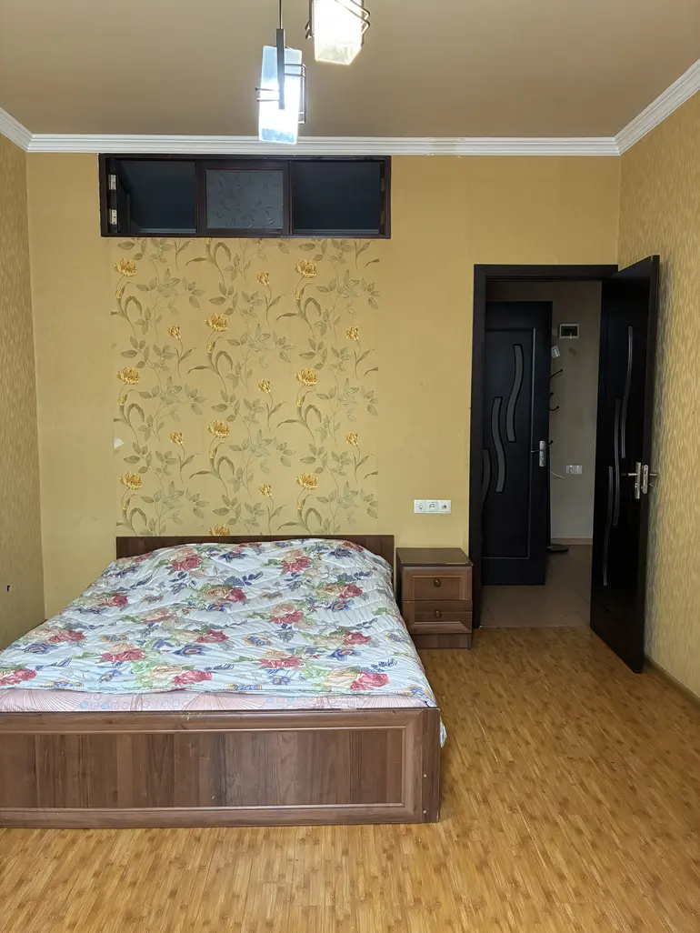 Квартира с 3 спальнями в Батуми