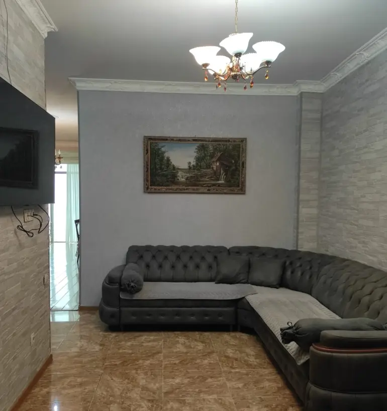 Квартира с 3 спальнями в Руставели (приморская полоса)